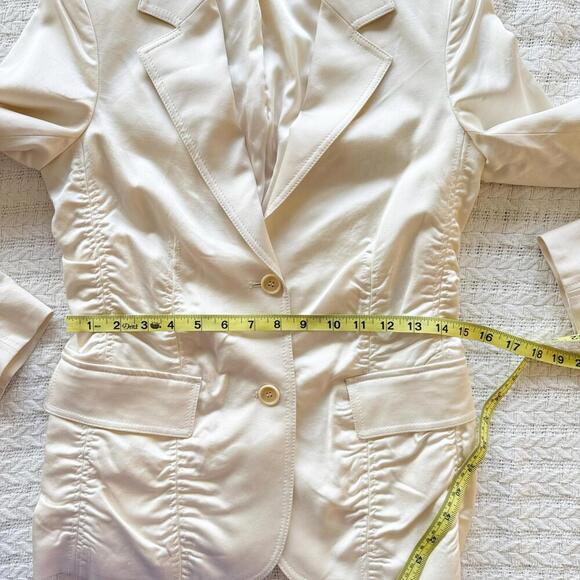 Theory Women's Cream Satin Rushed & Tailored Blazer - Size S - Picture 6 of 9